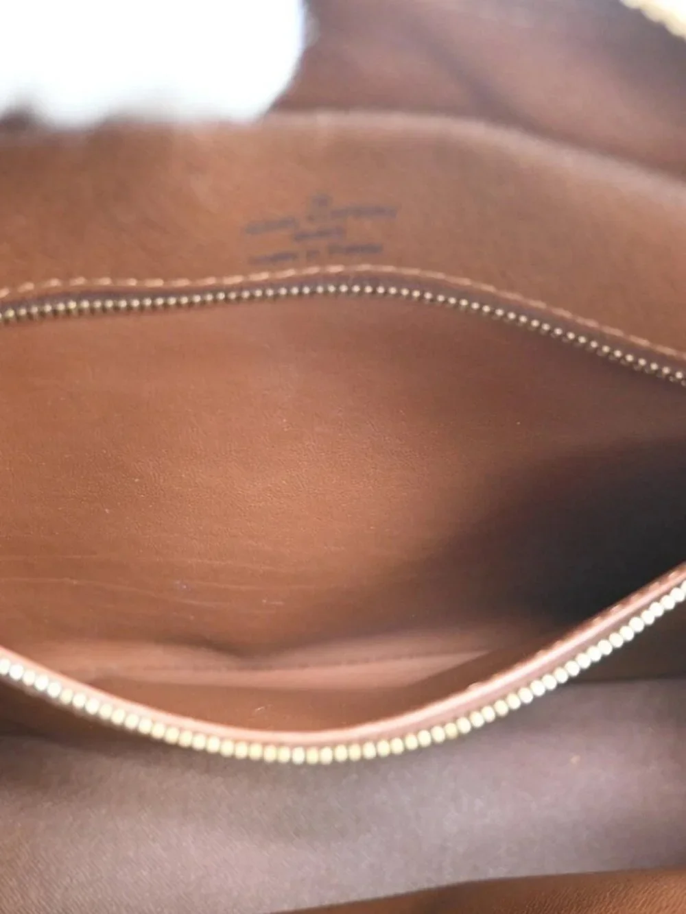 LOUIS VUITTON Nile Crossbody Shoulder Bag Monogram Leather Brown
